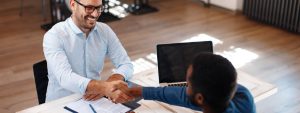 Ayuda para solicitar un permiso de trabajo en poco tiempo
